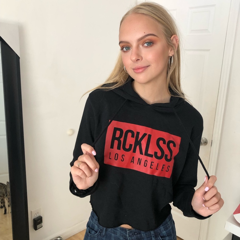 Black Cropped hoodie